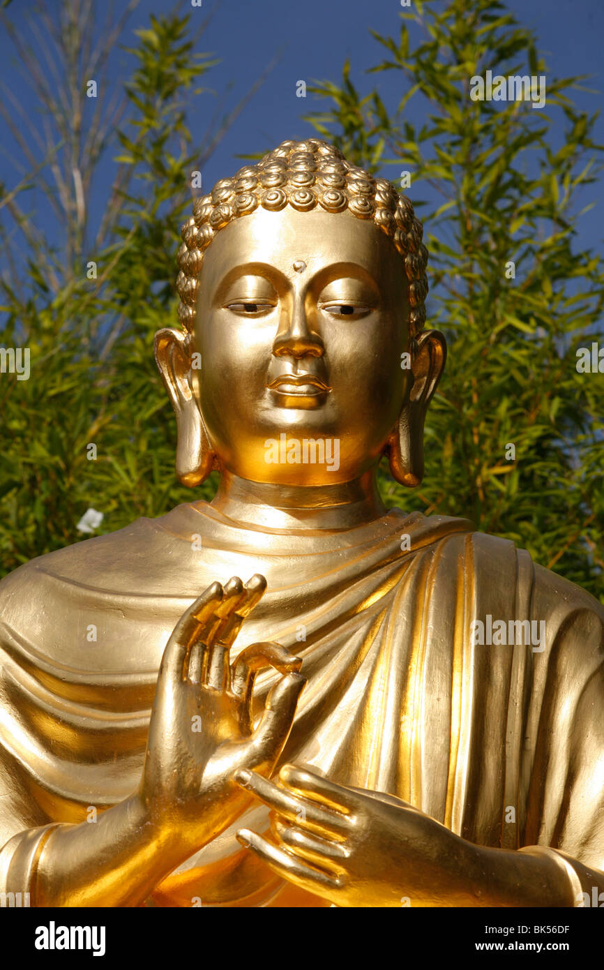 Sitzende Buddha-Statue, Sainte-Foy-Les-Lyon, Rhone, Frankreich, Europa Stockfoto