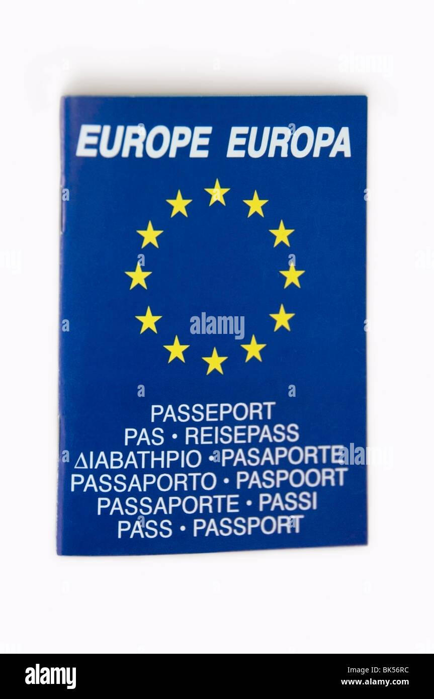 Porträt, zweisprachige Europäische blue Pass, Werbung, Broschüre mit 12 gelben Sternen auf weißem Hintergrund, Europa, Europa, EU Stockfoto