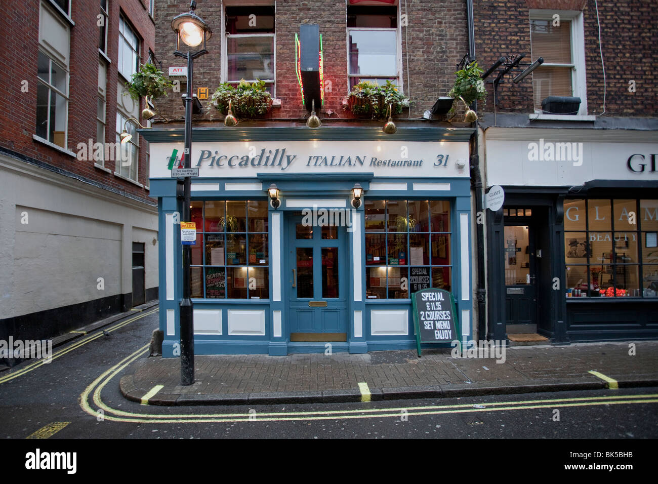 Italienisches Restaurant in Soho, London, UK Stockfotografie Alamy
