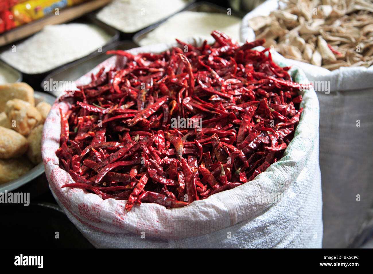 Rote Chilis für Verkauf, Alt-Delhi, Indien, Asien Stockfoto