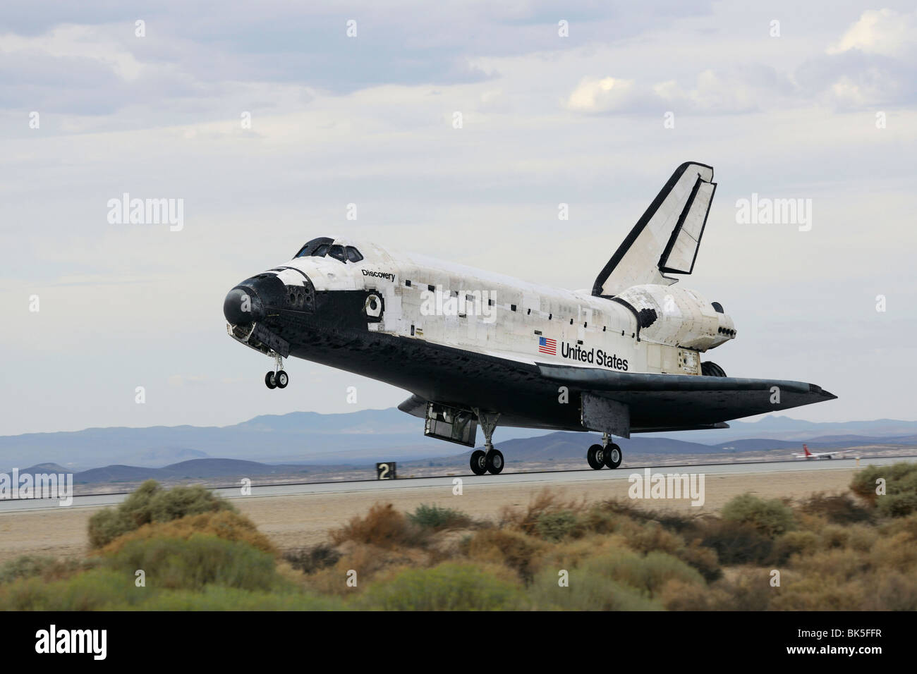 Space Shuttle Discovery Touch down, NASA Dryden Flight Research Center, Edwards Air Force Base, Kalifornien, USA Stockfoto