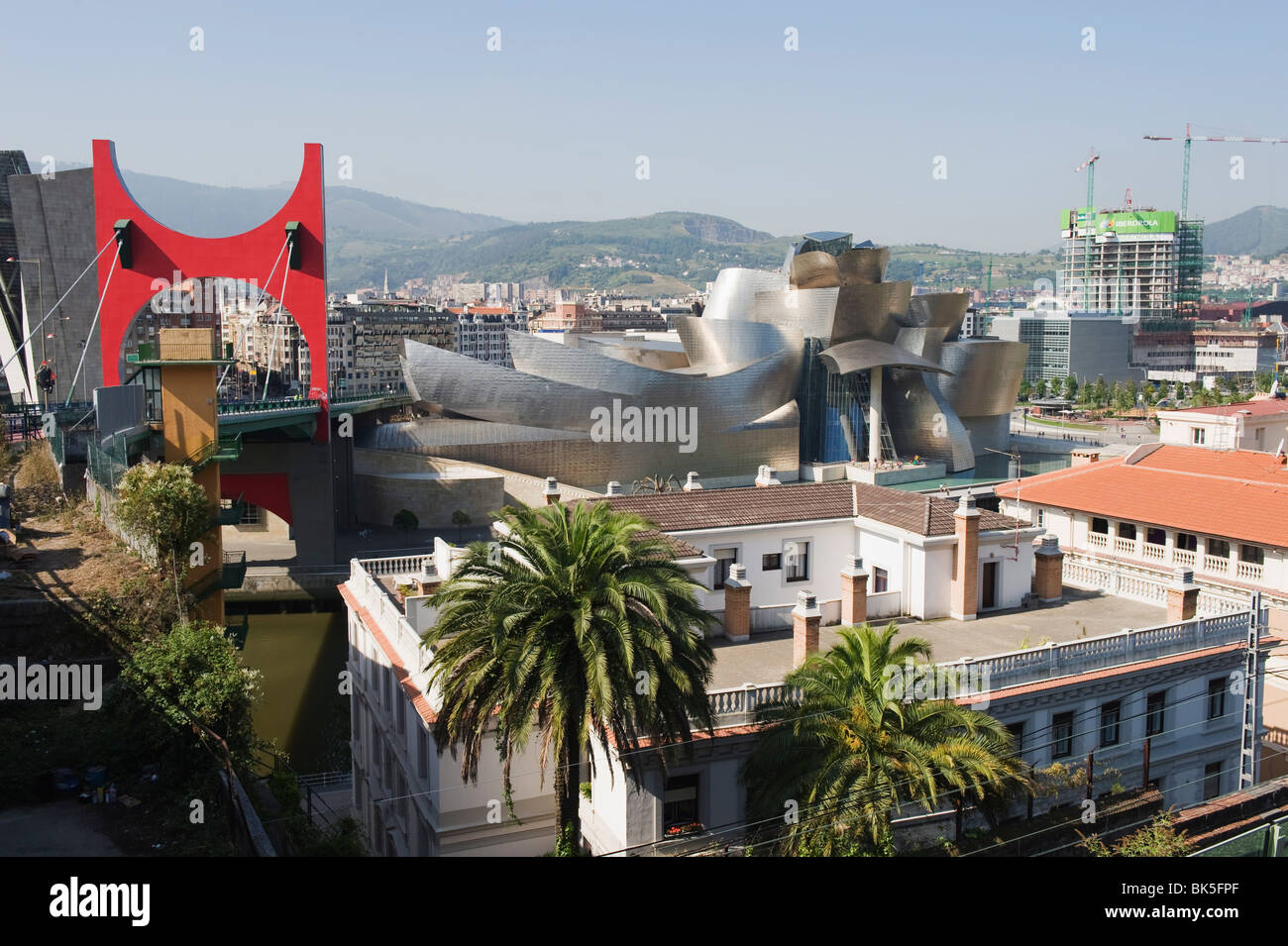 Das Guggenheim, kanadisch-amerikanischen Architekten Frank Gehry, erbaut von Ferrovial, Bilbao, Baskisches Land, Spanien, Europa Stockfoto