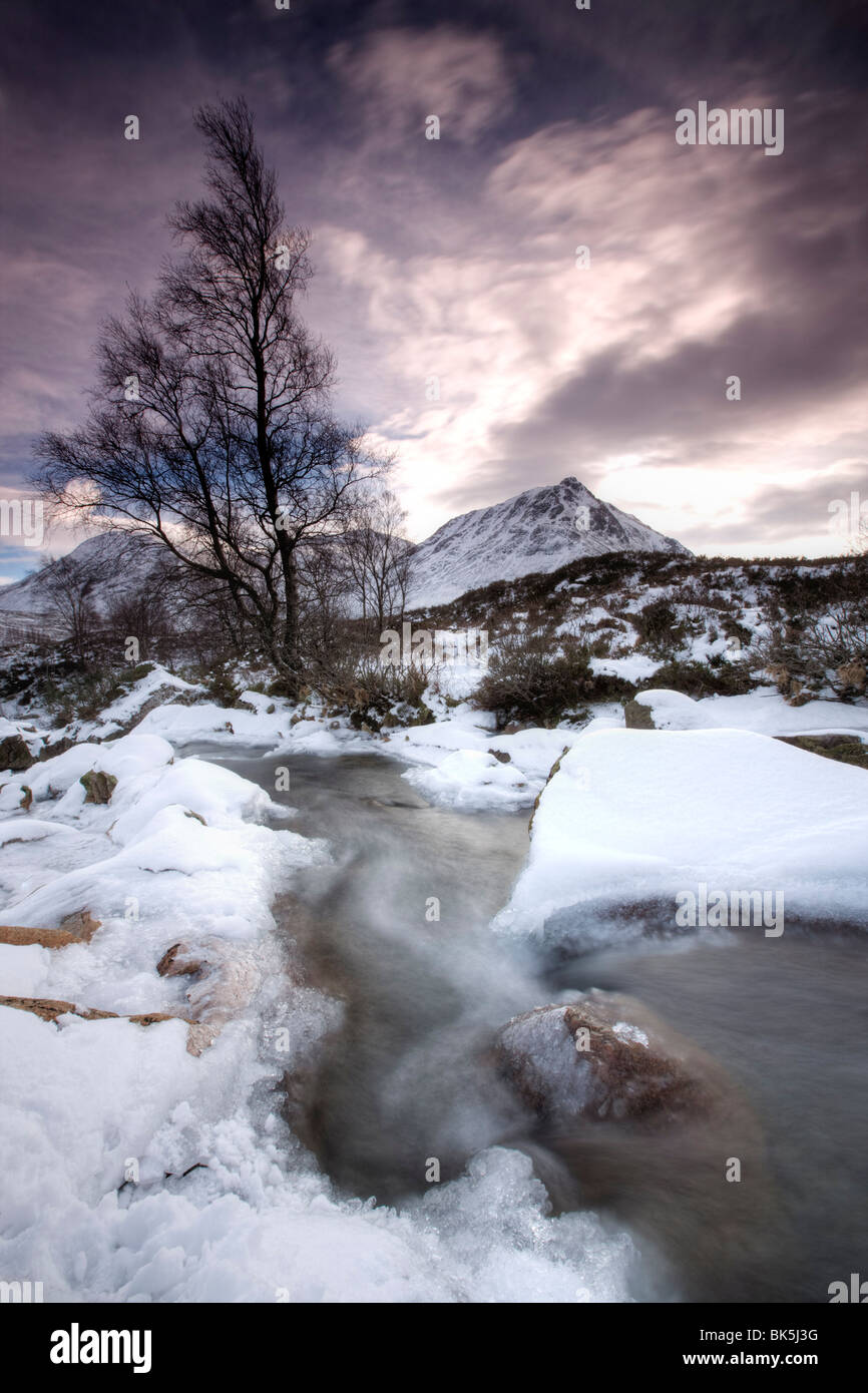Fluss Coupall auf einem verschneiten Wintertag, Rannoch Moor, Highland, Schottland, Vereinigtes Königreich, Europa Stockfoto