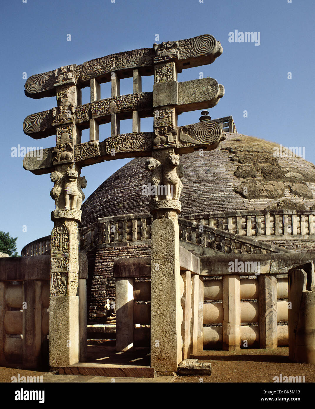 Stupa Nr. 1 bei Sanchi, UNESCO-Weltkulturerbe, Madhya Pradesh, Indien, Asien Stockfoto