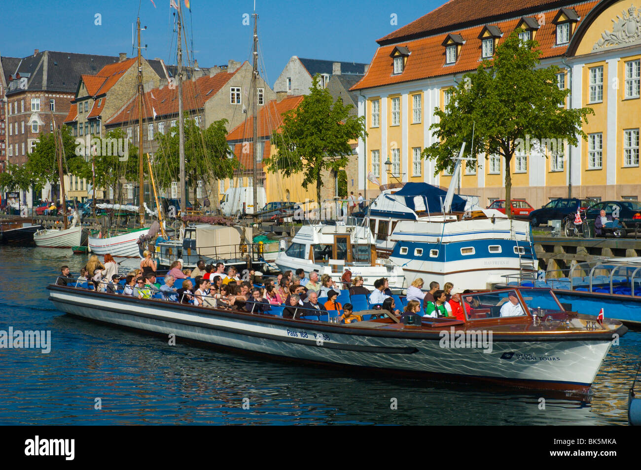 Sightseeing Tour Boot Christianshavns Kanal Bezirk Kopenhagen-Dänemark-Europa Stockfoto