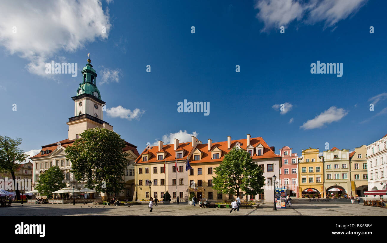 Das Rathaus auf dem Marktplatz, Jelenia Gora, Polen Stockfoto