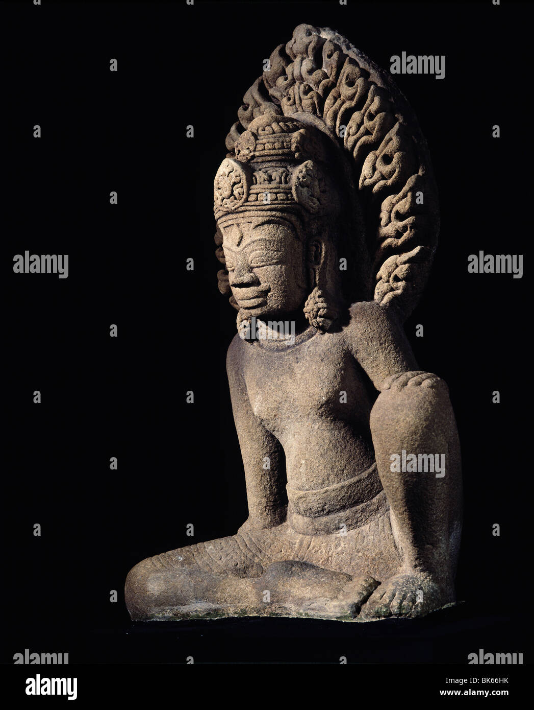 Bodhisattva in Rajalilasana pose, Cham Kunst, Dong Kämpfe Stil aus dem 9. und 10. Jahrhundert, Cham Museum, Da Nang, Vietnam Stockfoto