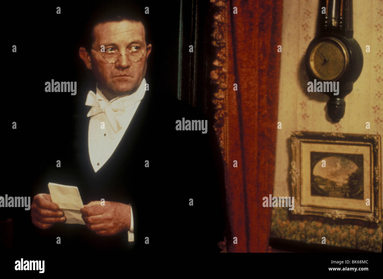 Die Toten Jahr: 1987 Direktor: John Huston Donal McCann Stockfoto