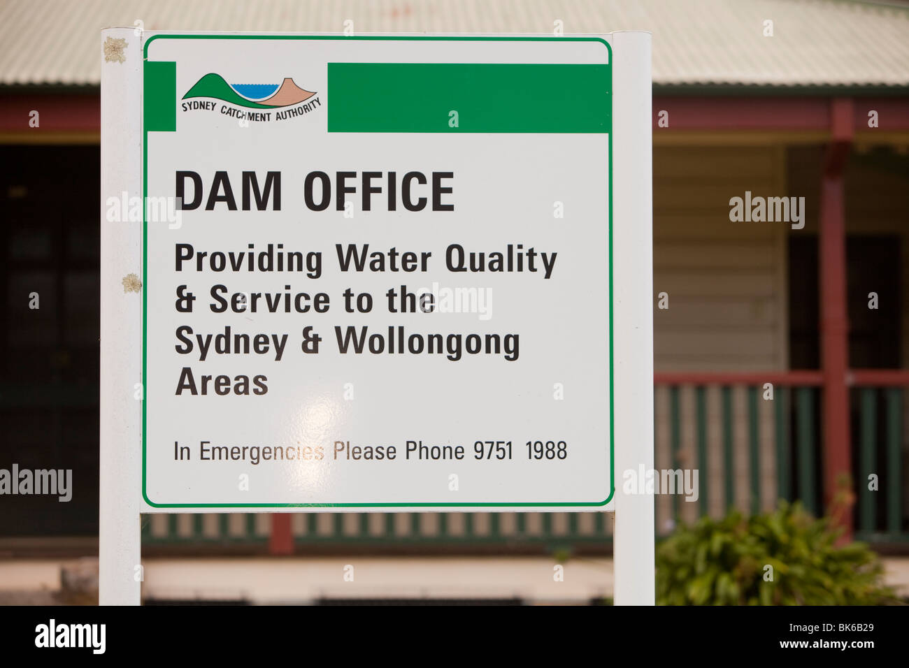 Ein Schild an einem der Stauseen, die Bereitstellung von Trinkwasser nach Sydney, Australien. Stockfoto