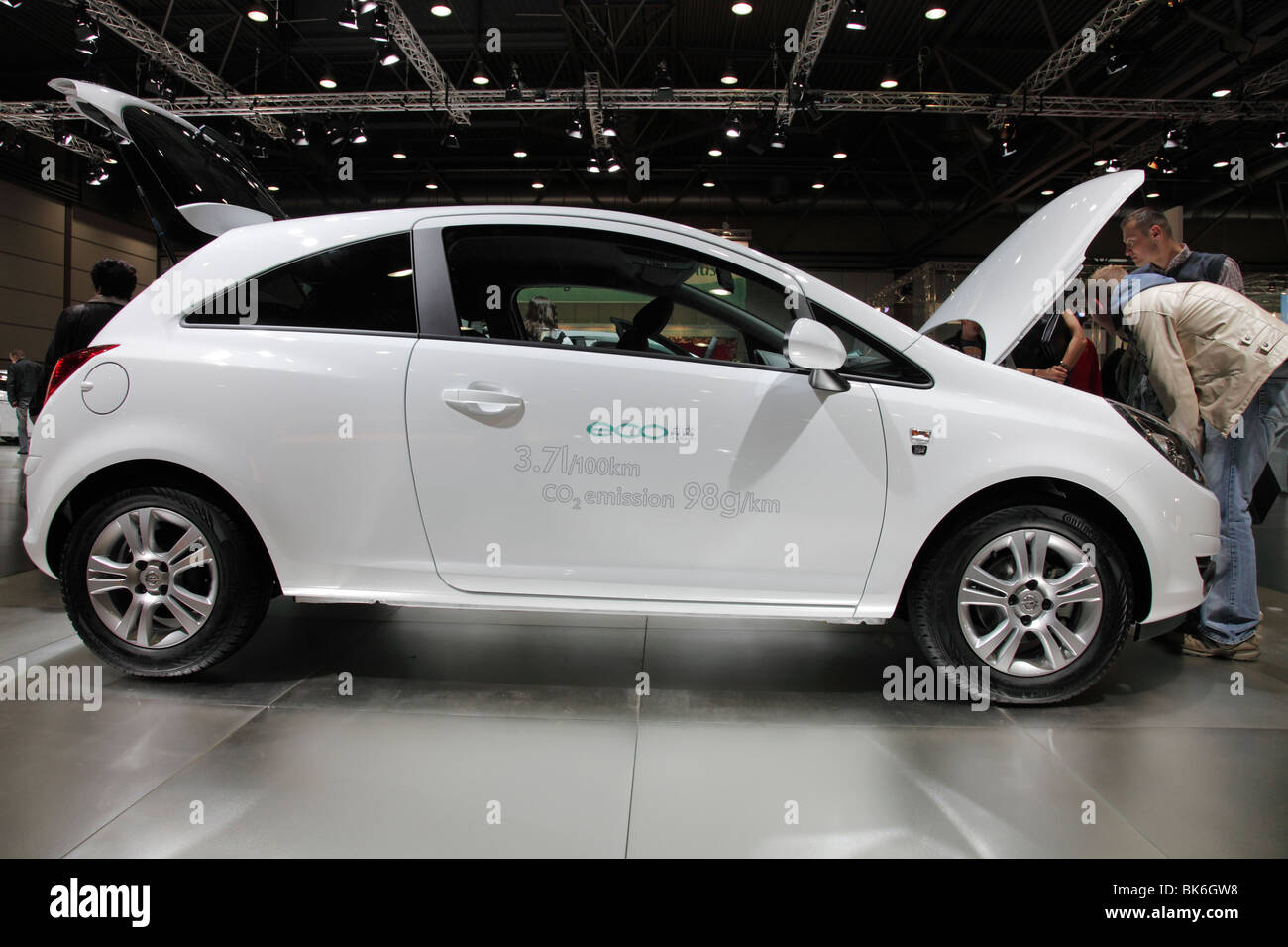 OPEL EcoFLEX Anzeige auf Auto bei Auto Mobil International (AMI) - Motor Show 2010 in Leipzig, Deutschland Stockfoto