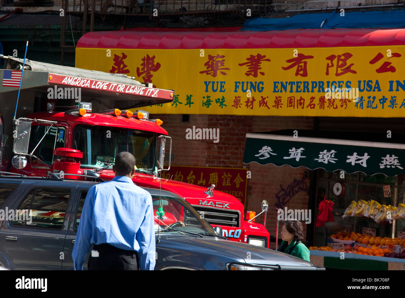 Amerika, liebe es oder lass es! auf einem LKW in Chinatown, Manhattan, New York City Stockfoto