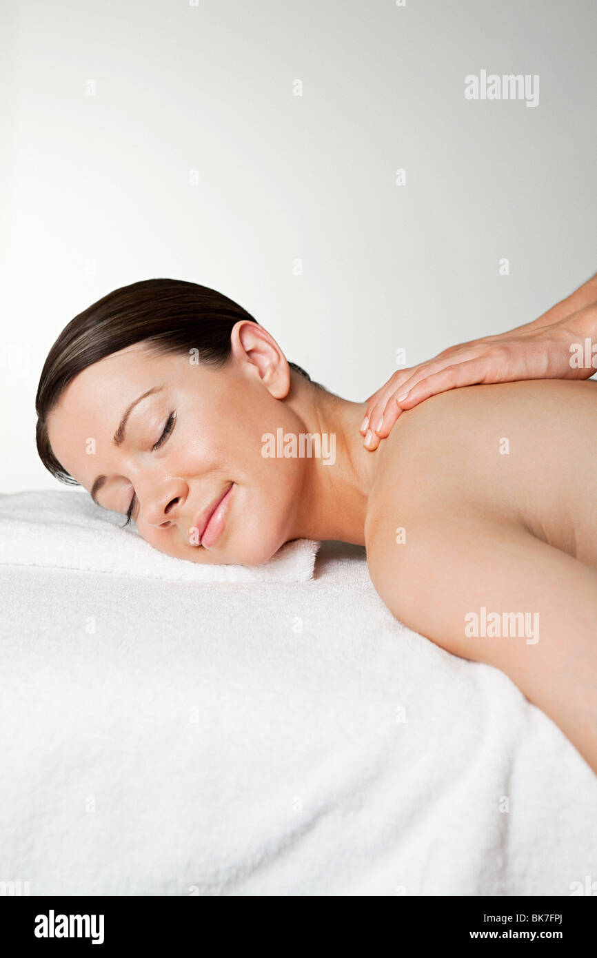 Frau mit einer massage Stockfoto