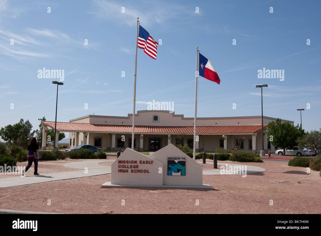 Außenseite der Mission frühen College High School in El Paso, Texas Stockfoto