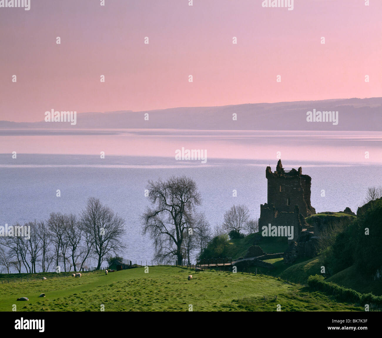 Urquhart Castle, Loch Ness, Inverness-Shire, Highlands, Schottland, Vereinigtes Königreich, Europa Stockfoto