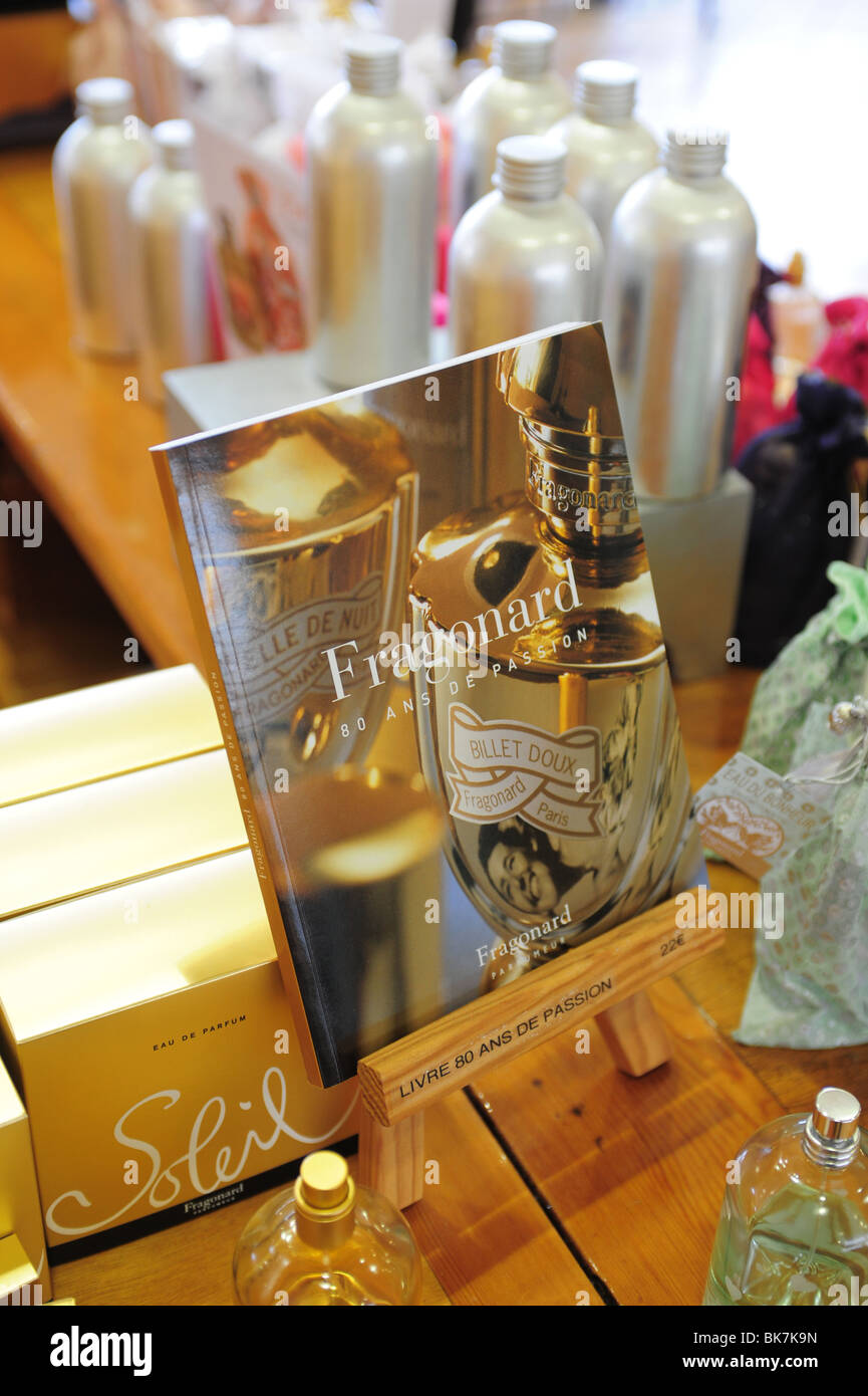 Frankreich-Cote d ' Azur Provence Eze Fragonard Parfum Fabrik und Museum  Produkte auf dem Display zum Verkauf in der Factory store Stockfotografie -  Alamy