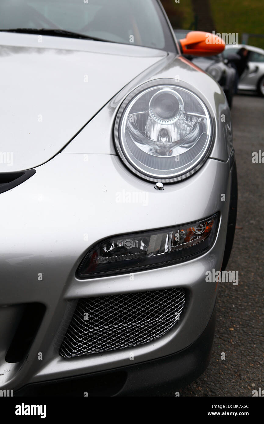 Porsche 997 GT3 RS grau und orange Stockfoto