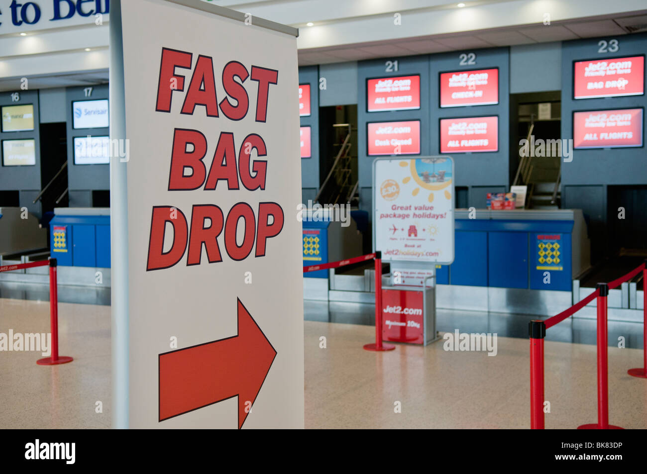 Fast Bag Drop für Jet2 Stockfoto