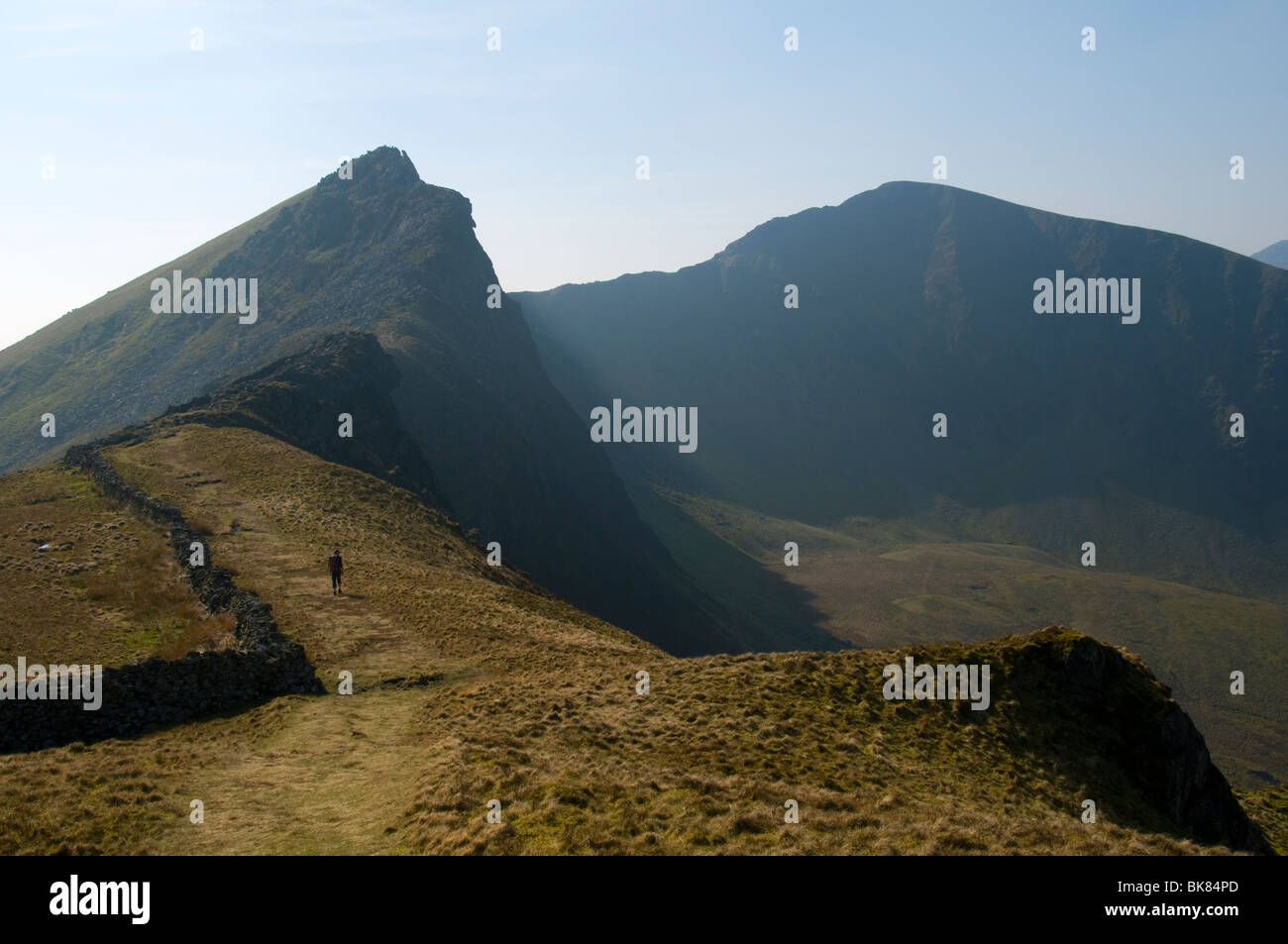 Mynydd Drws-y-Coed und Trum y Ddysgl Y Garn, Nantlle Ridge, Snowdonia, North Wales, UK Stockfoto