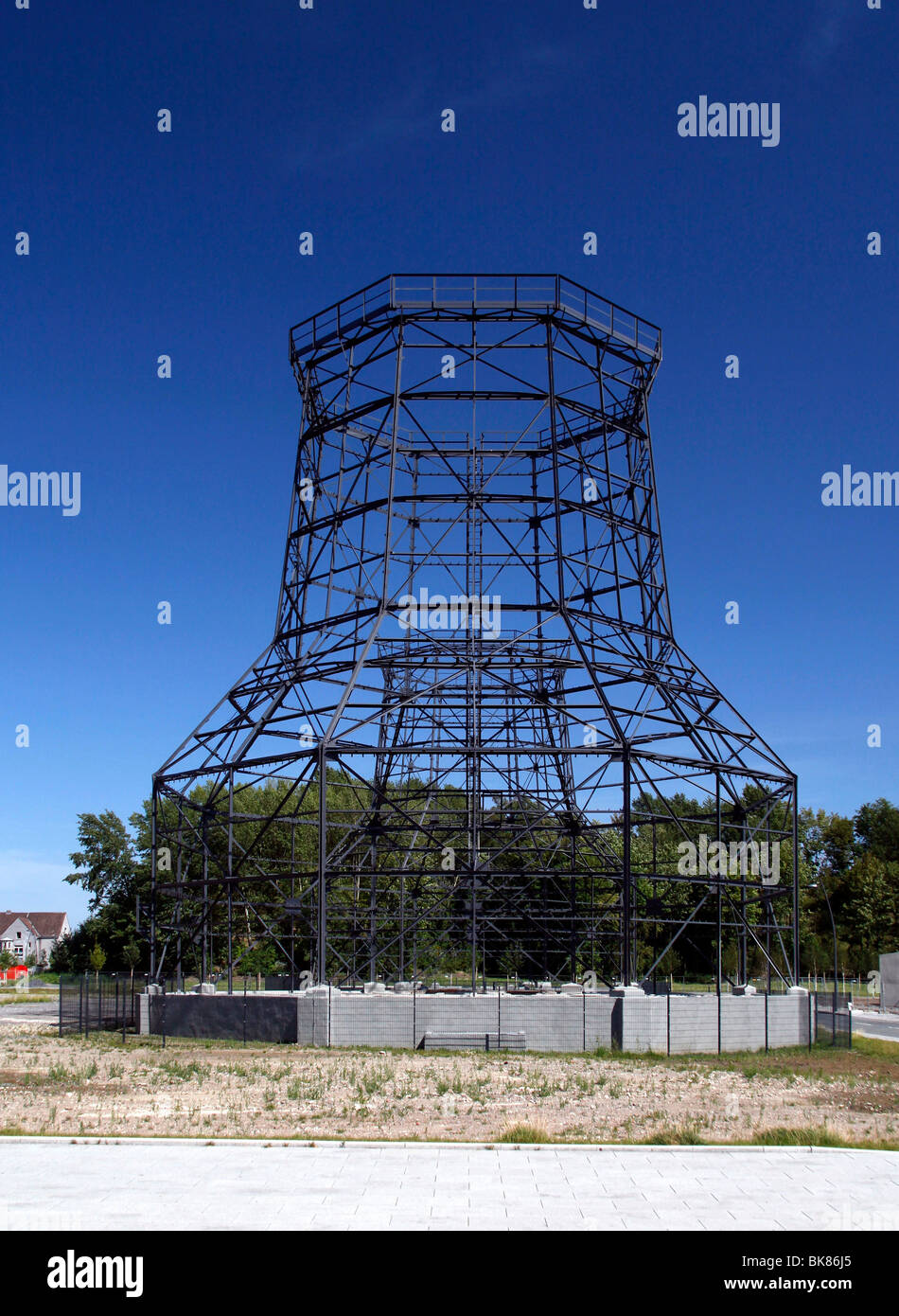 Kühlturm des ehemaligen Hüttenwerk Phoenix West, heute ein Teil von einem geschäftlichen und technologischen Parks, Horde, Dortmund, Nordrhein- Stockfoto