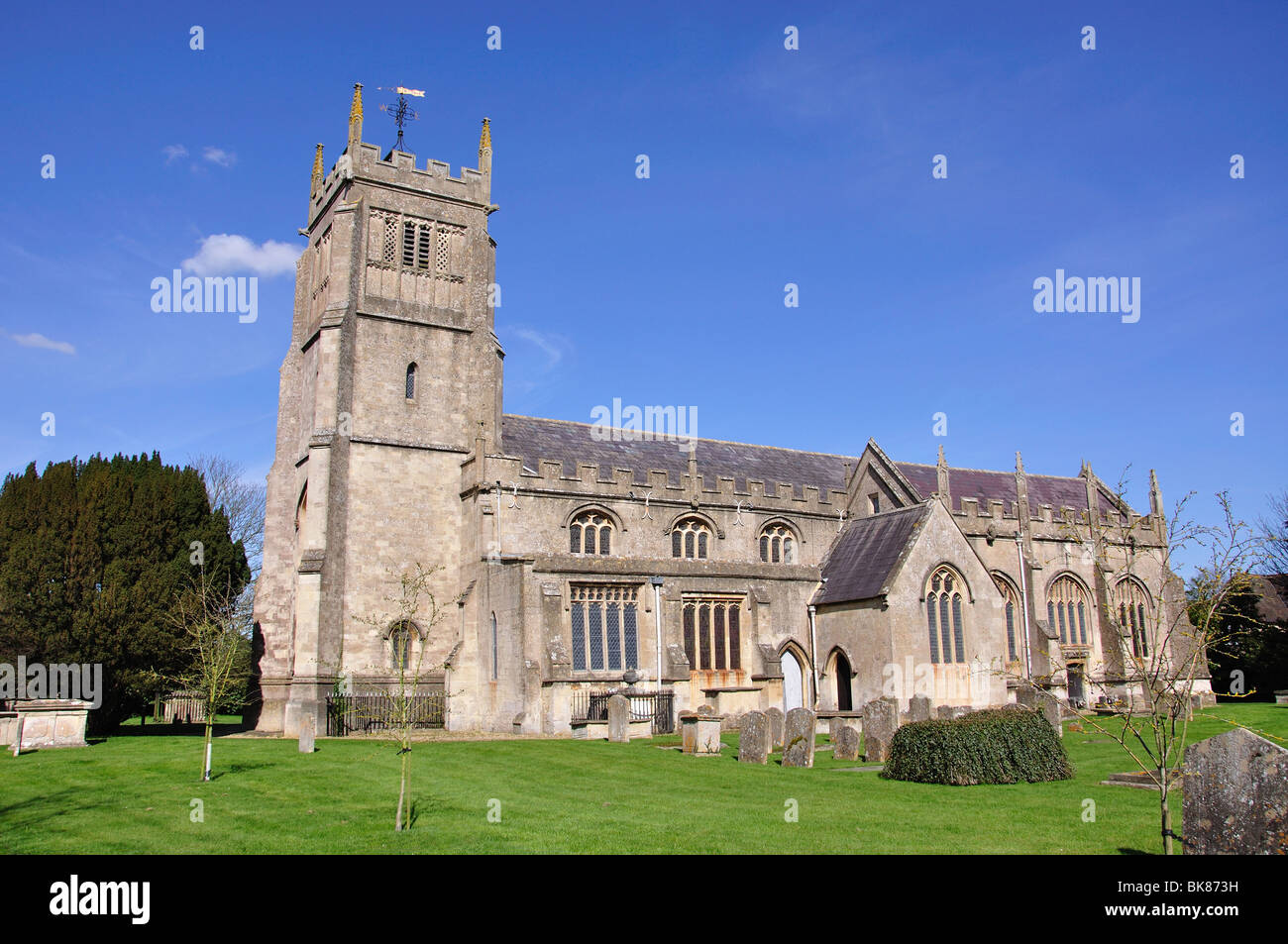 Die Pfarrei Kirche von St. Michael und alle Engel, Melksham, Wiltshire, England, Vereinigtes Königreich Stockfoto