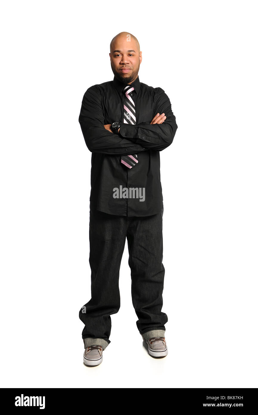 Young African American Mann mit Armen hinüber weißen Hintergrund isoliert Stockfoto