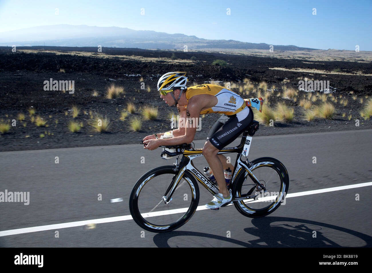 Der deutsche Profi-Triathletin Mark Fachbach auf der Radstrecke des Ironman Triathlon World Championship in Kona, Hawaii, USA Stockfoto