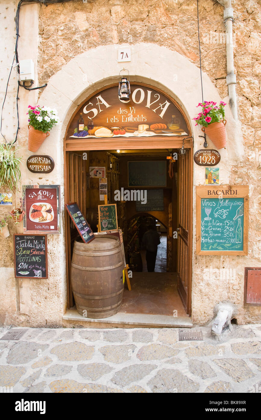 Geschäft in Valldemossa, Tramuntana-Gebirge, Mittelmeer, Mallorca, Mallorca, Balearen, Spanien, Europa Stockfoto