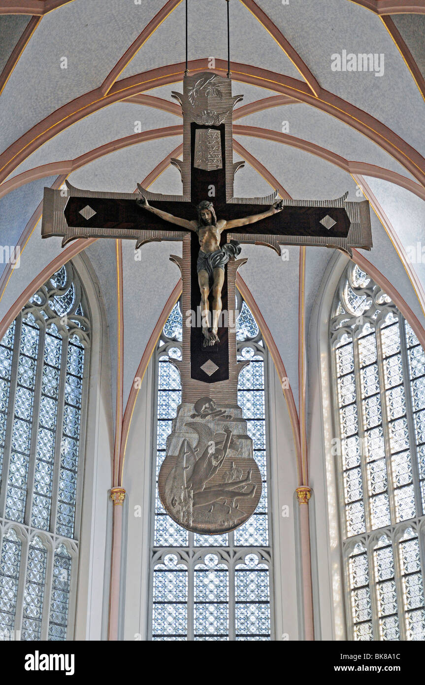 Kreuz, Kirche von St. Gangulphus, Heinsberg, Nordrhein-Westfalen, Deutschland, Europa Stockfoto