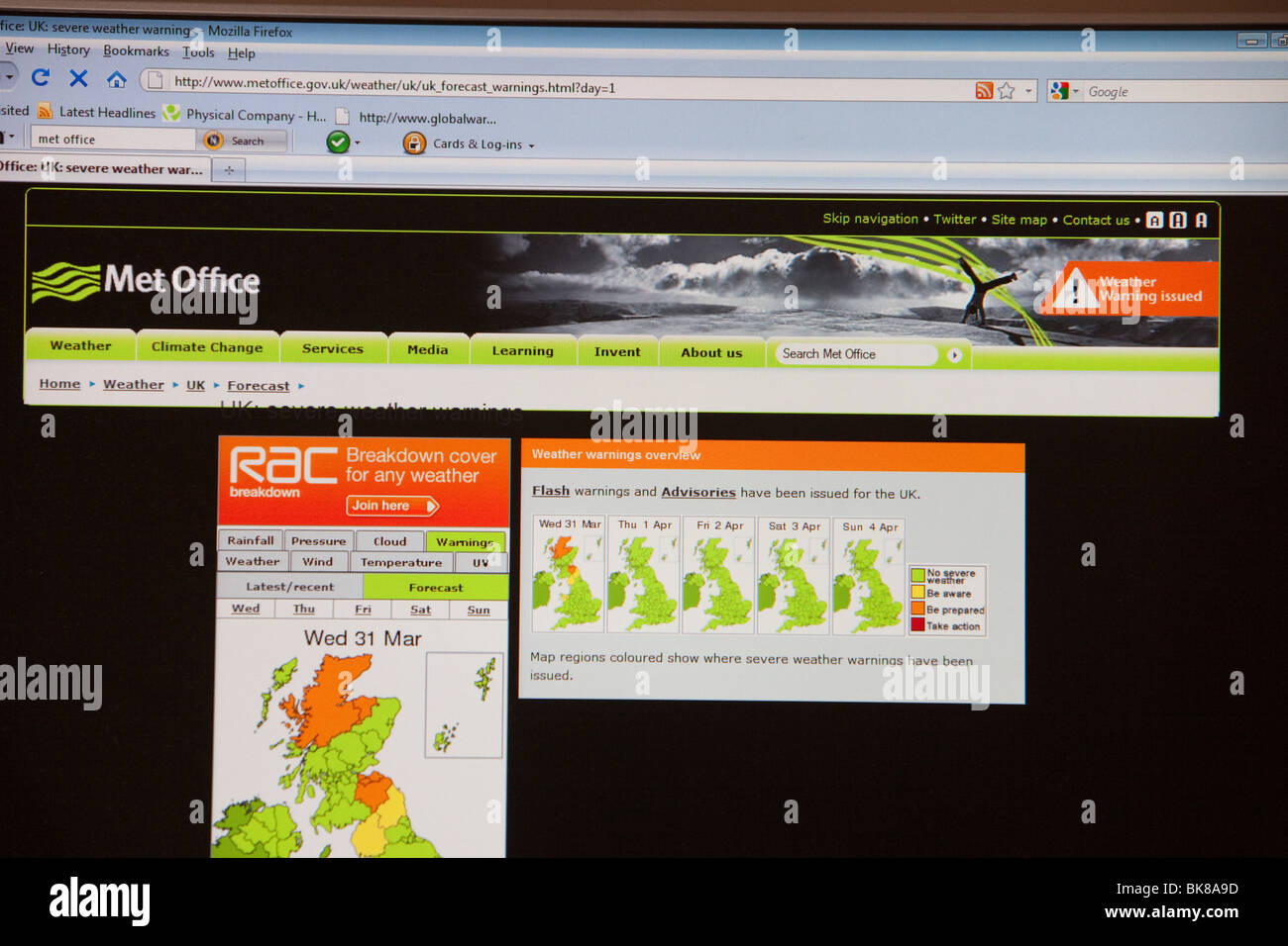 Eine Wetter-Warnung für Unwetter auf der Website von Met Office, UK. Stockfoto