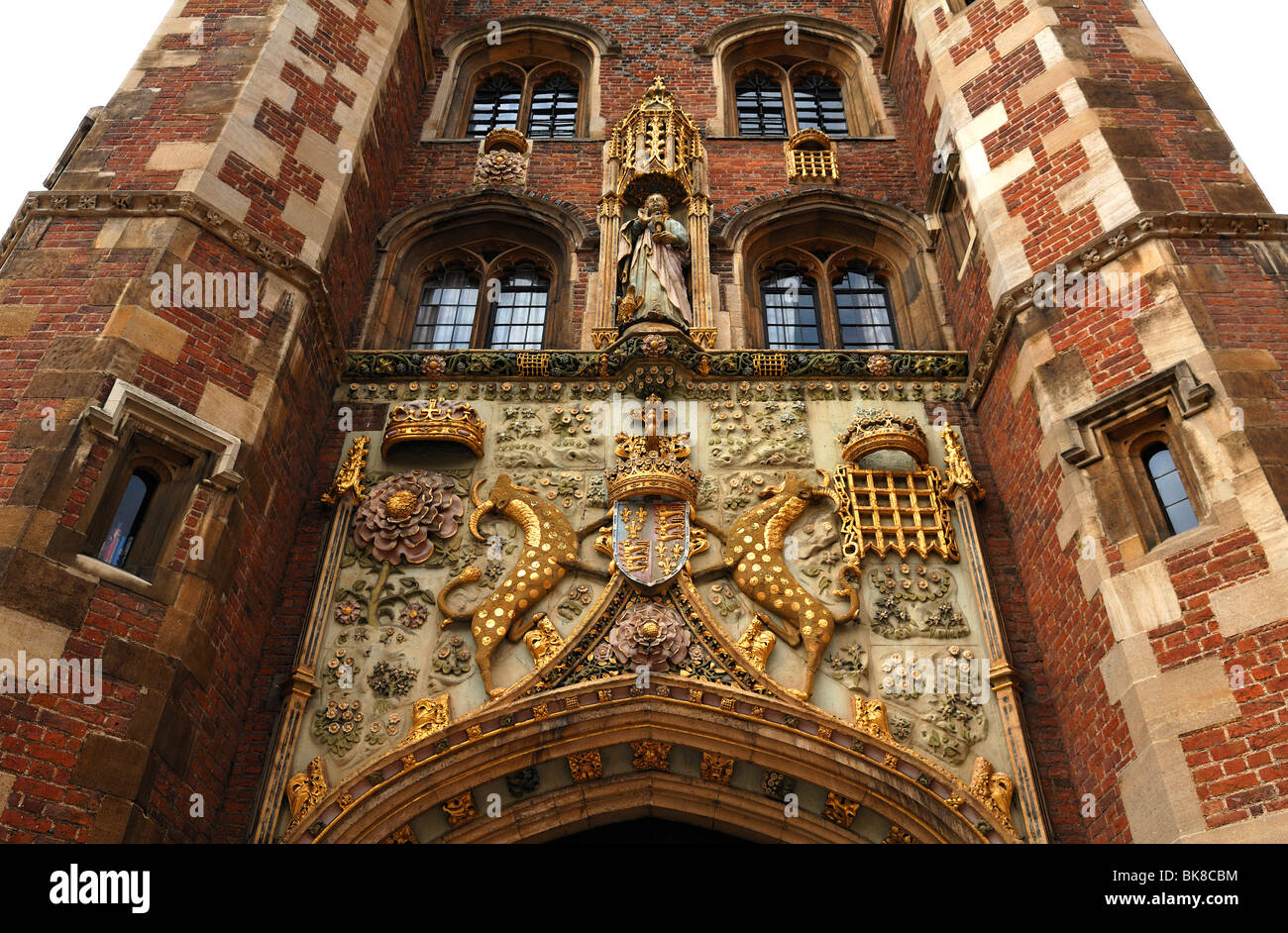 Detail der dekorativen Eingangstor des St. Johns College, gegründet im Jahre 1511 von Lady Margaret Beaufort, Bridge Street, Cambrid Stockfoto