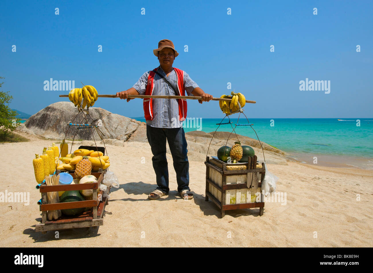Strand-Anbieter am Chaweng Beach, Ko Samui Insel, Thailand, Asien Stockfoto
