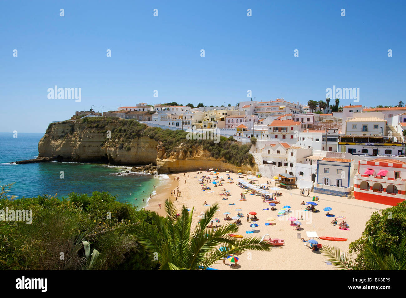 Strand von Carvoeiro, Algarve, Portugal, Europa Stockfoto