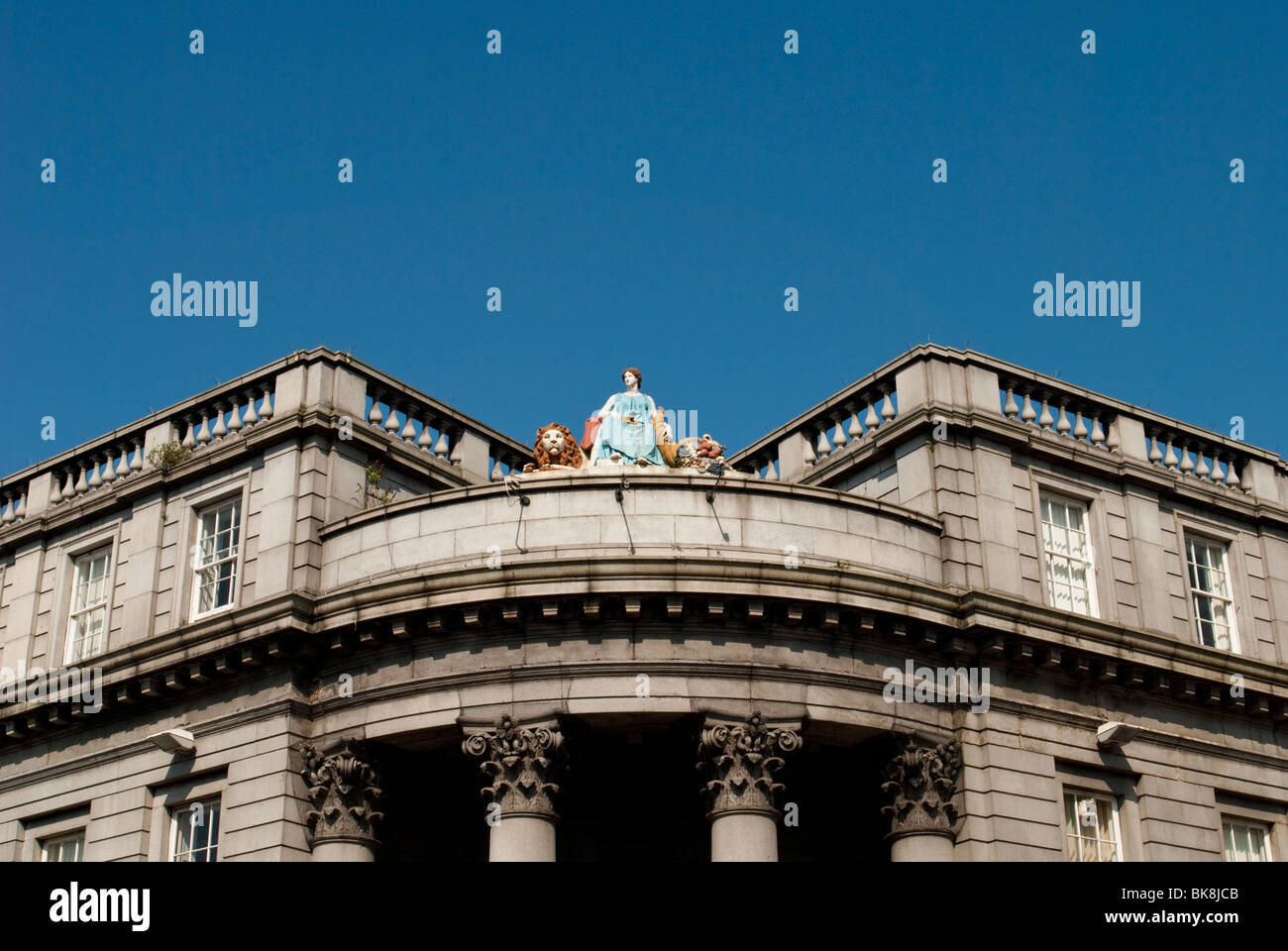 Städtische Gebäude Dachdetails, Aberdeen, Schottland Stockfoto