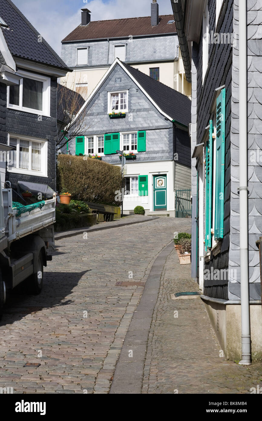 Schiefer- und Fachwerkhäuser, Solingen Graefrath, Deutschland Stockfoto