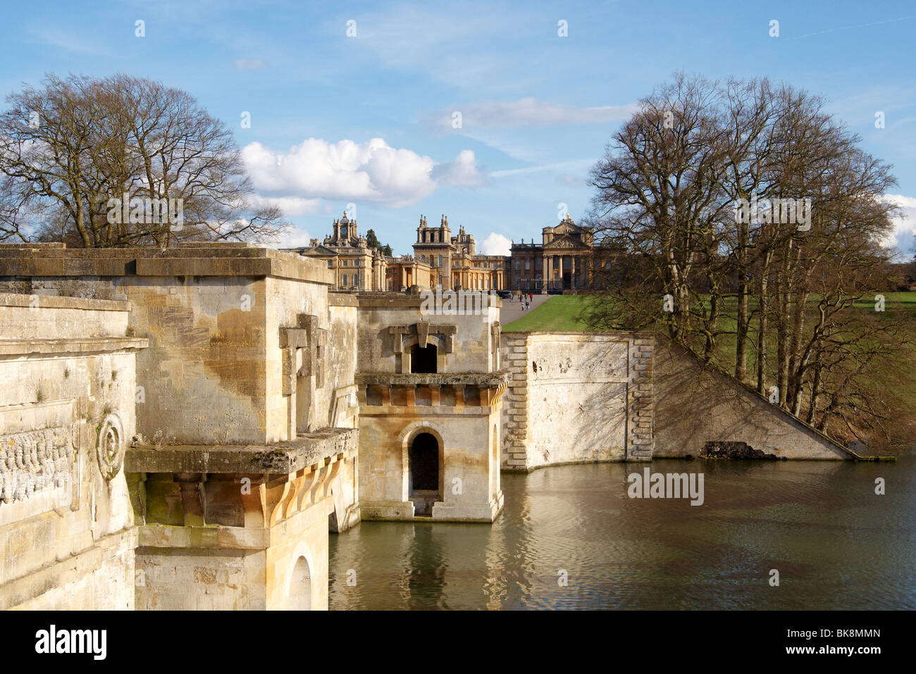 Blenheim Palace bei Woodstock, Oxfordshire, England. Dies ist ein Teil des Weltkulturerbes. Stockfoto