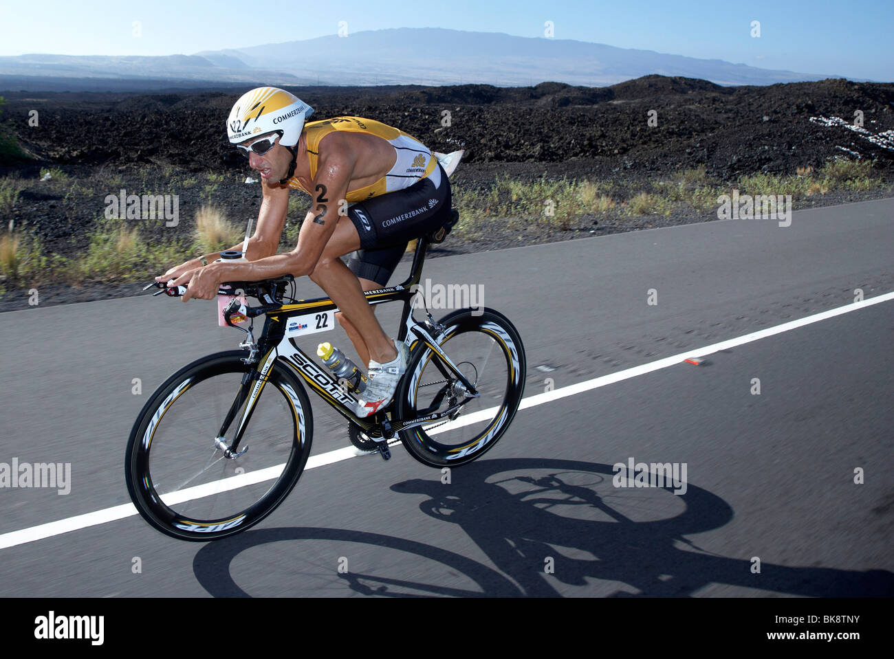 Der belgische Profi-Triathletin Marino Vanhoenacker auf der Radstrecke des Ironman Triathlon World Championship in Kona, Haw Stockfoto