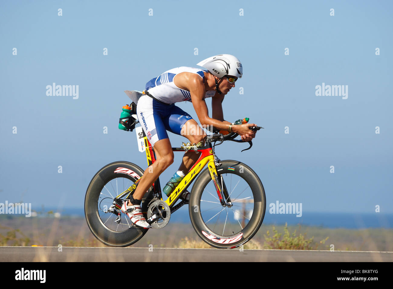 Der Deutsche Andreas Raelert, Profi-Triathletin, auf der Radstrecke des Ironman-Triathlon-Weltmeisterschaft in Kona, Ha Stockfoto