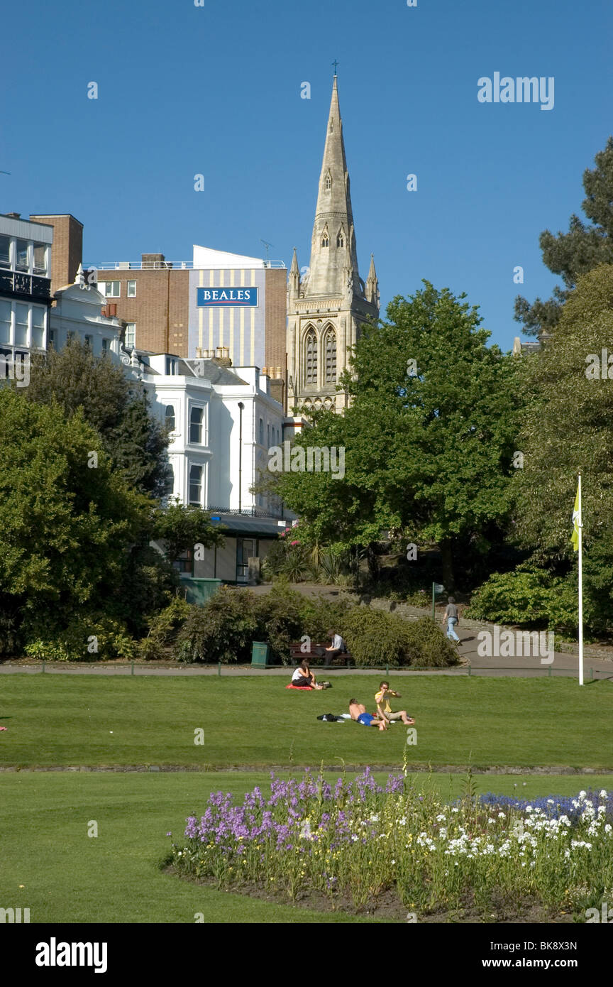 Bournemouth Central Gardens und Kirche Stockfoto