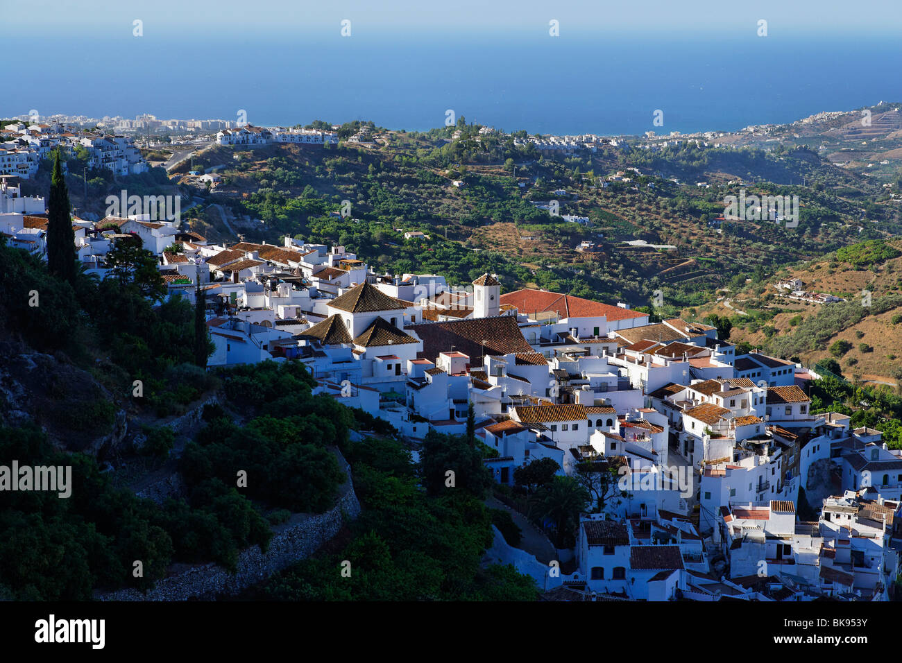 Blick über Frigiliana, Andalusien, Spanien Stockfoto