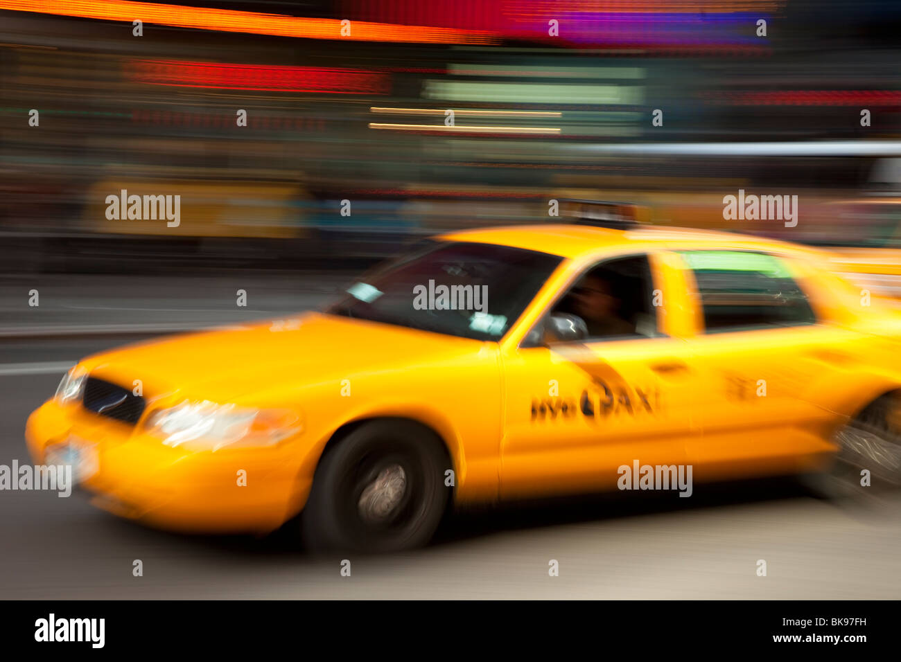 Taxi Taxi am Broadway at Times Square in Manhattan, New York City, USA Stockfoto