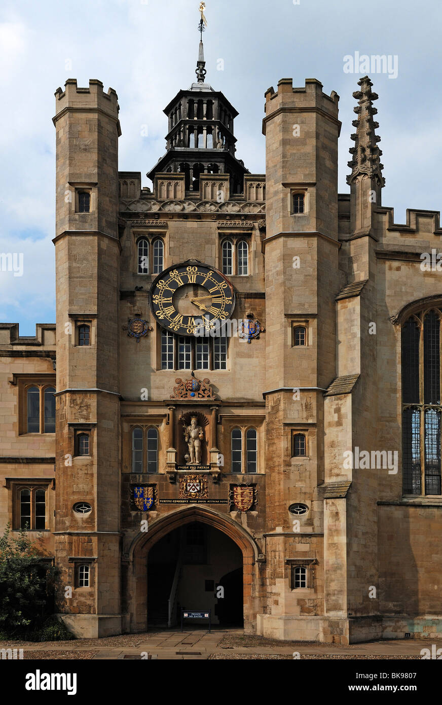 Tor-Turm des Trinity College, gegründet von Heinrich VIII. im Jahre 1546, Trinity Street, Cambridge, Cambridgeshire, England, United Kingdo Stockfoto