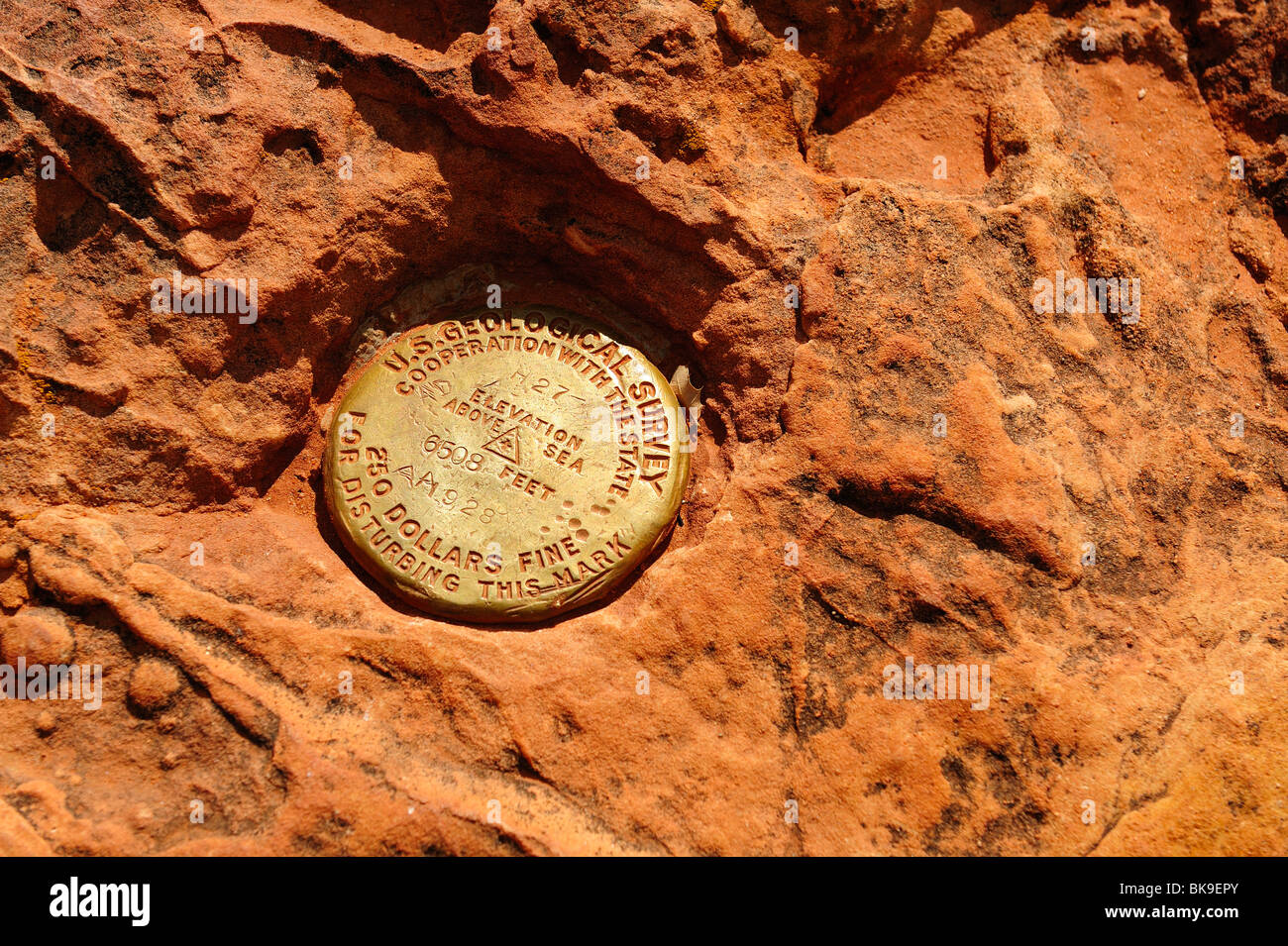 Markierung auf der Oberseite Aussichtspunkt im Zion Nationalpark, Utah, USA Stockfoto