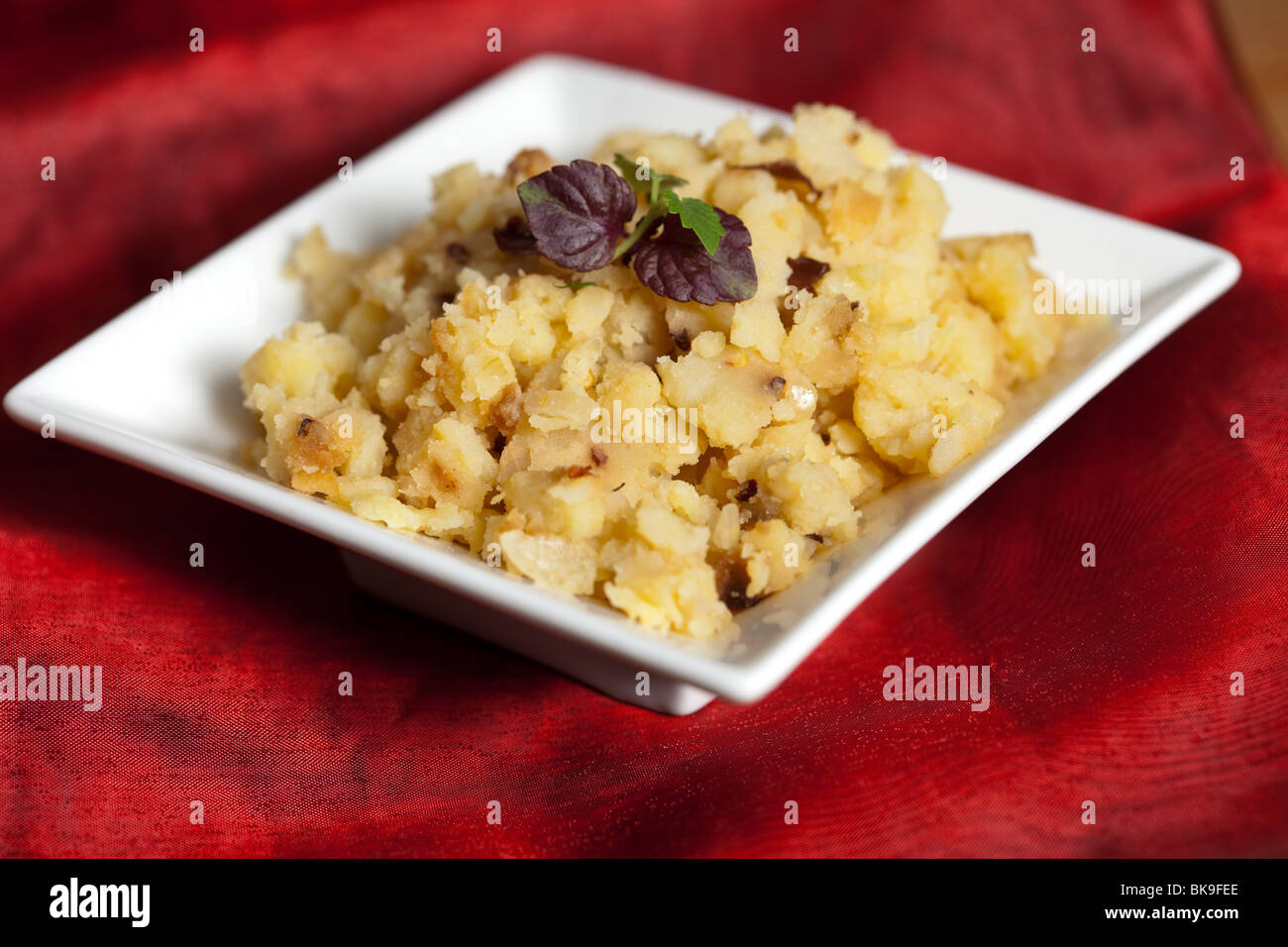Typisch indisch Kartoffelgericht Stockfoto