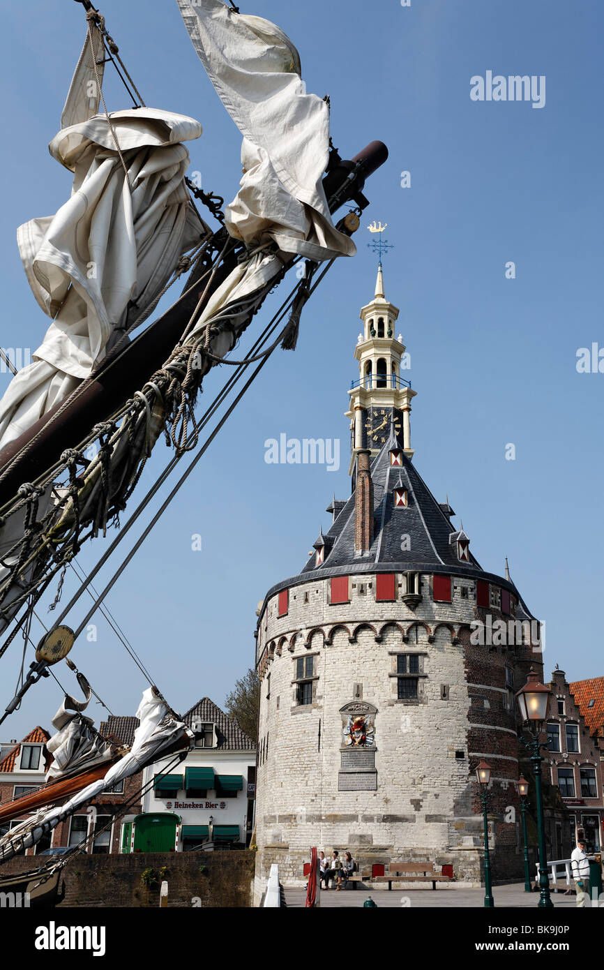 Historischen Wehrturm Hoofdtoren, Hafen von Hoorn, IJsselmeer, Nordholland, Holland, Niederlande, Europa Stockfoto