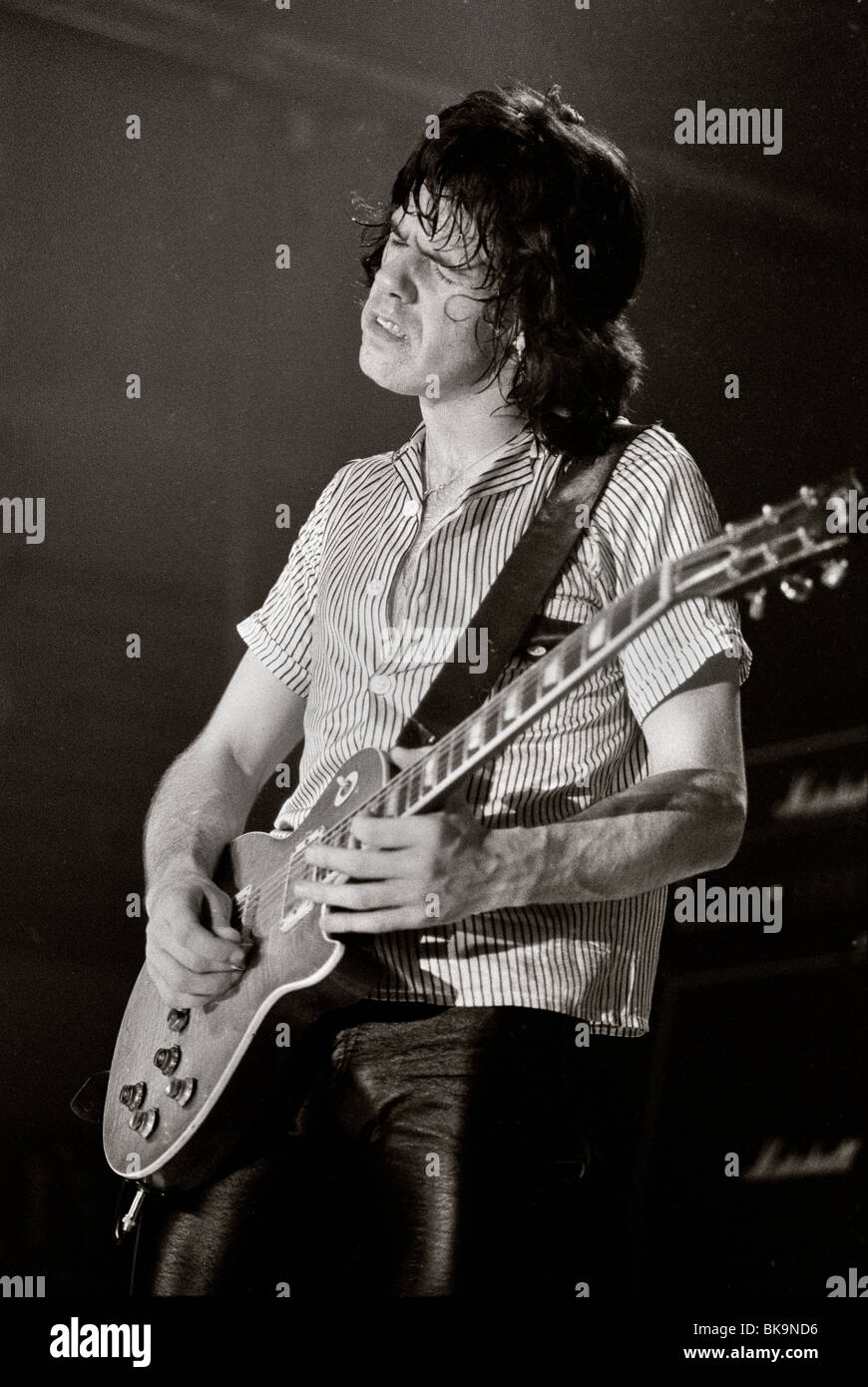 Gary Moore Olay Gitarre mit Rock band Thin Lizzy während der Black Rose-Tour in Skandinavien Stockfoto