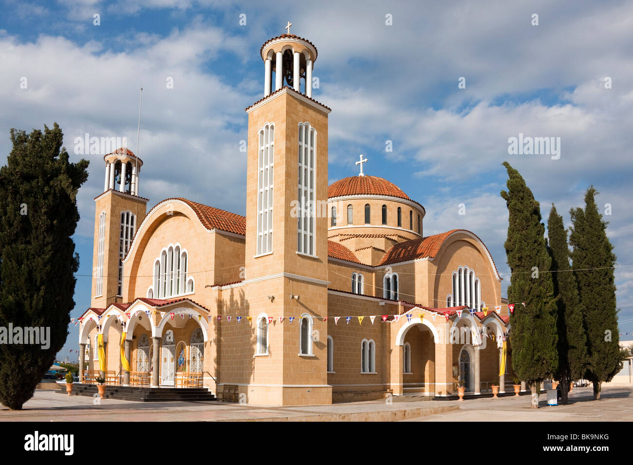 Neue Kirche von St. Georg, Agios Georgios, Paralimni, Zypern, Südzypern, Griechisch, Europa Stockfoto