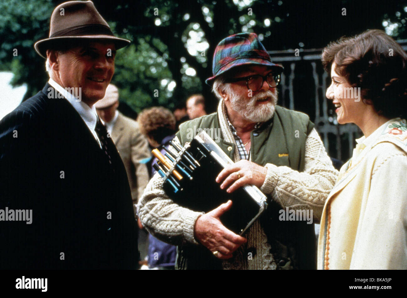 RICHARD ATTENBOROUGH (DIR) O/S "SHADOWLANDS" (1993) ANTHONY HOPKINS, DEBRA WINGER RATH 004 Stockfoto