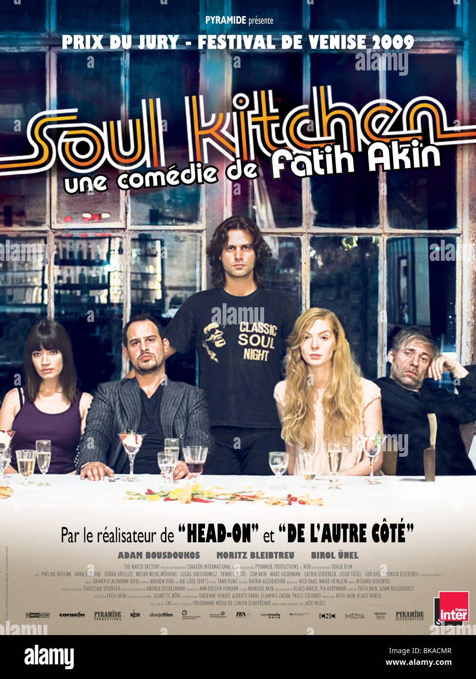 Seele Küche Jahr 2009 - Deutschland Regisseur Fatih Akin Anna Bederke, Moritz Bleibtreu, Adam Bousdoukos, Pheline Roggan, Birol Stockfoto