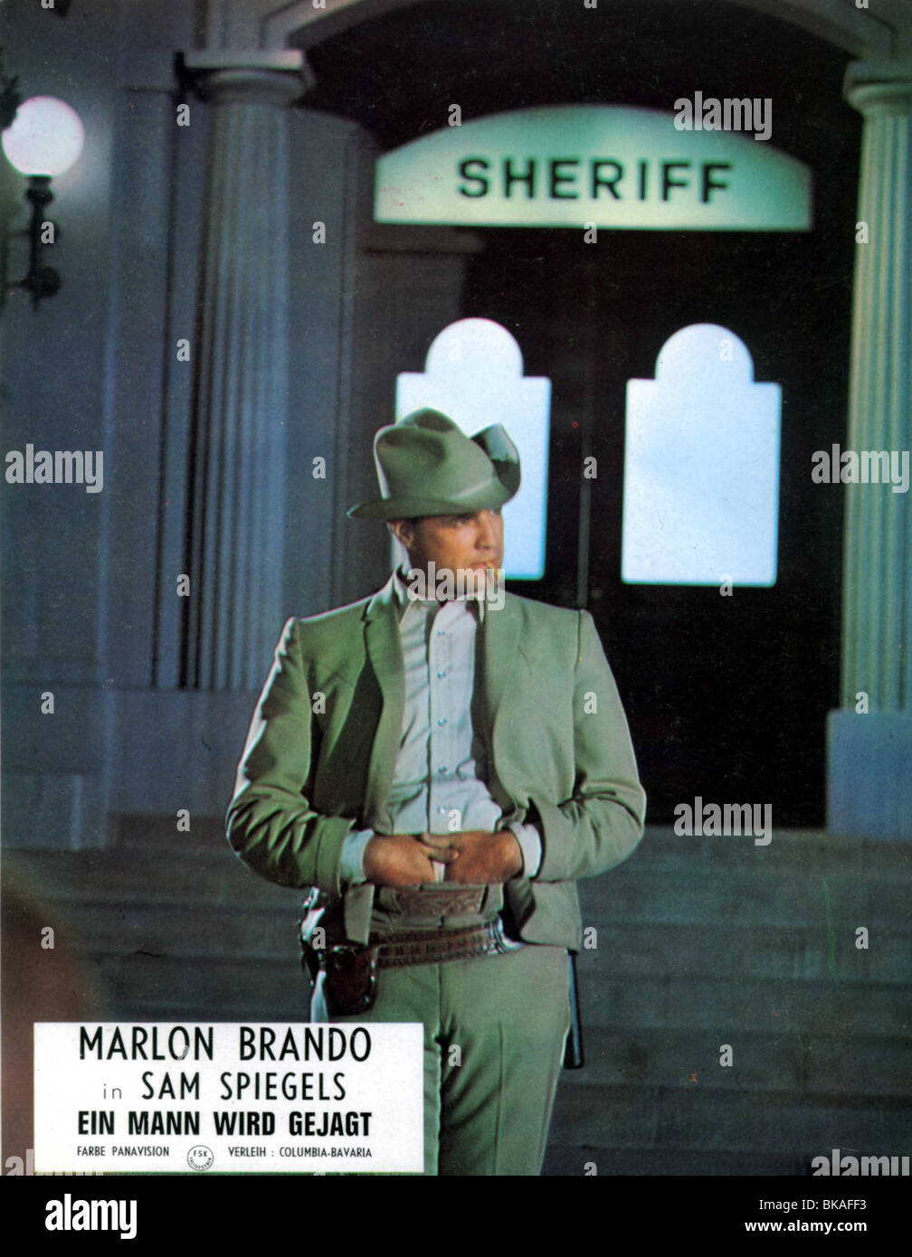 CHASE (1966) MARLON BRANDO CHSE 011FOH Stockfoto