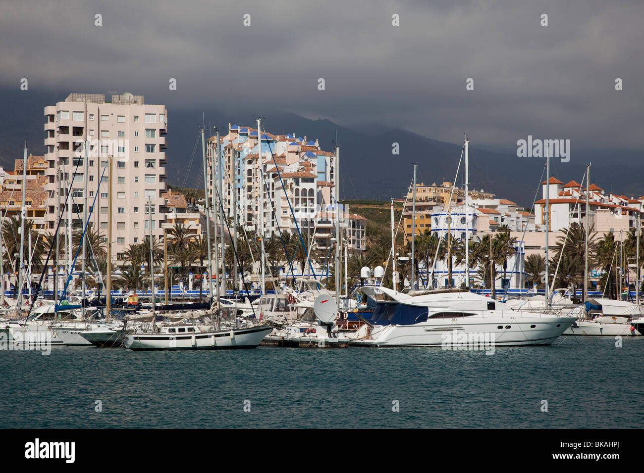 Hafen von Estepona, Andalusien, Provinz Malaga, Spanien Stockfoto